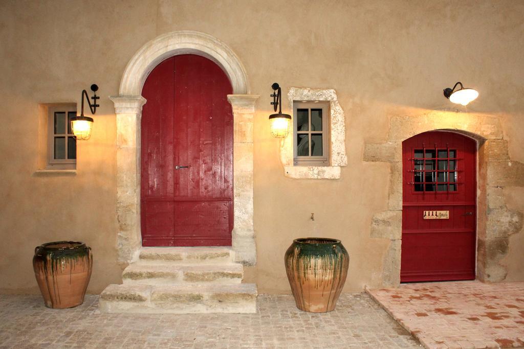 Апартаменты Domaine Des Peyre Robion en Luberon Номер фото